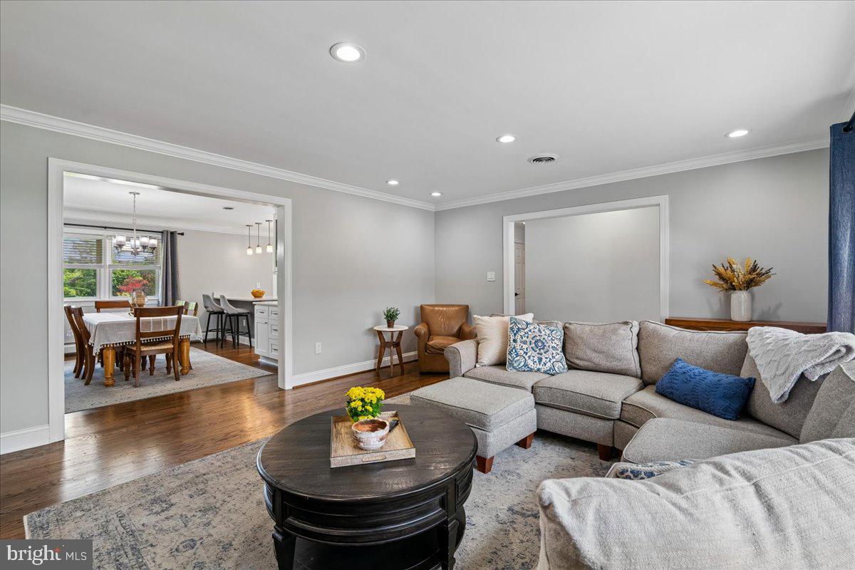 COLESVILLE OUTSIDE - Residential