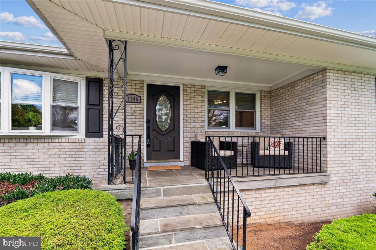 COLESVILLE OUTSIDE - Residential