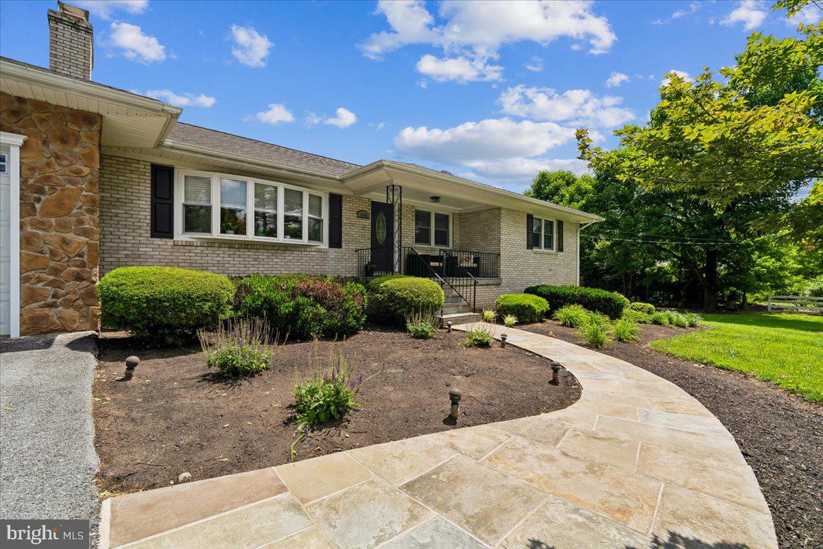 COLESVILLE OUTSIDE - Residential