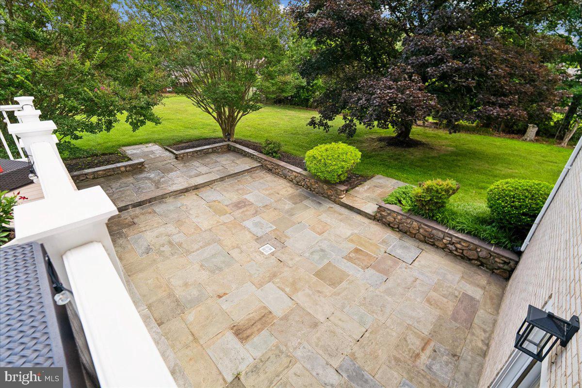 COLESVILLE OUTSIDE - Residential