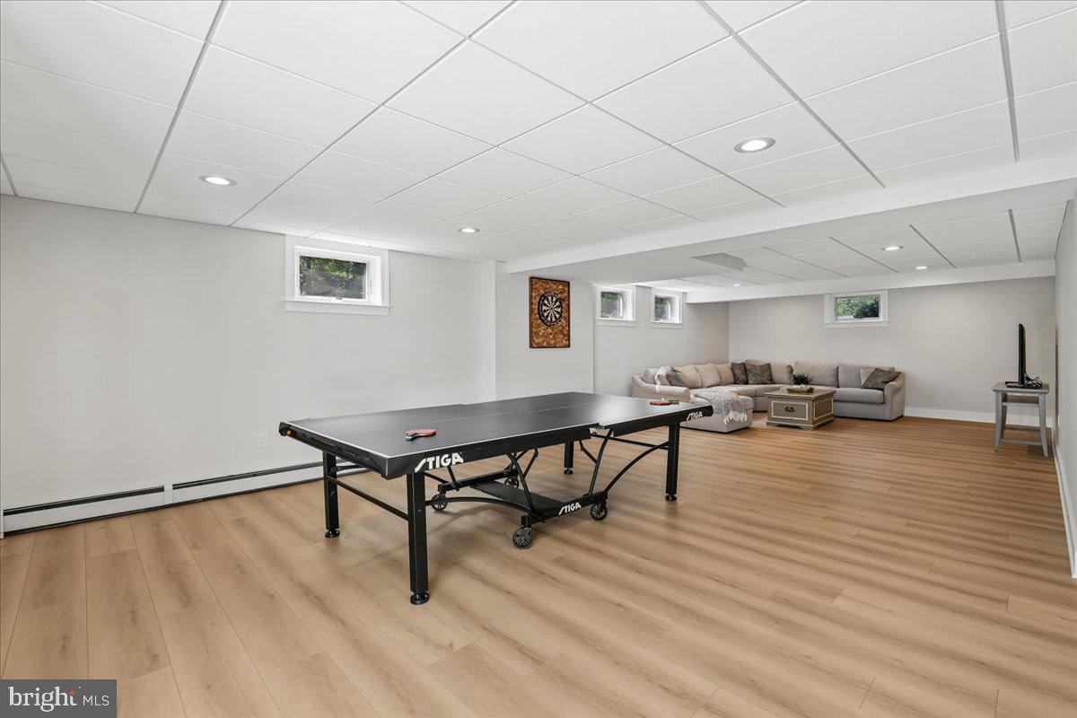 COLESVILLE OUTSIDE - Residential