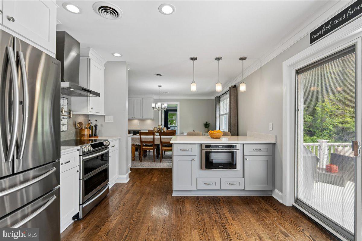 COLESVILLE OUTSIDE - Residential