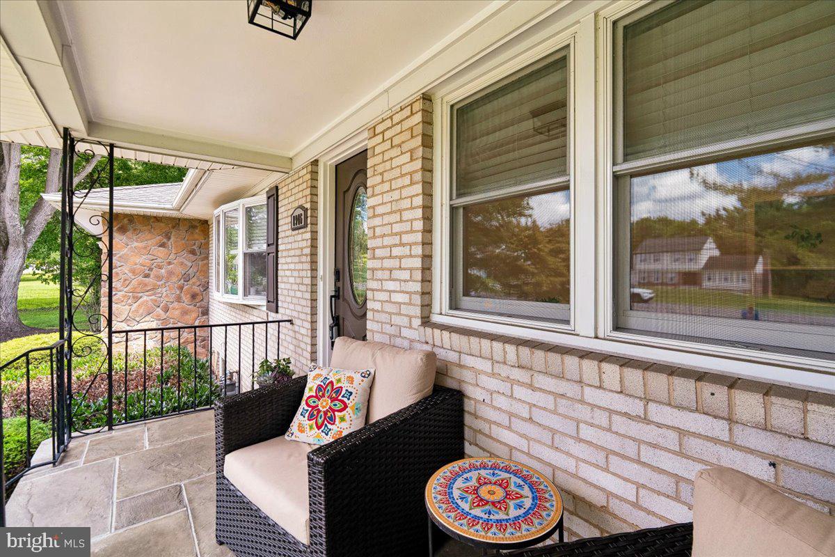 COLESVILLE OUTSIDE - Residential
