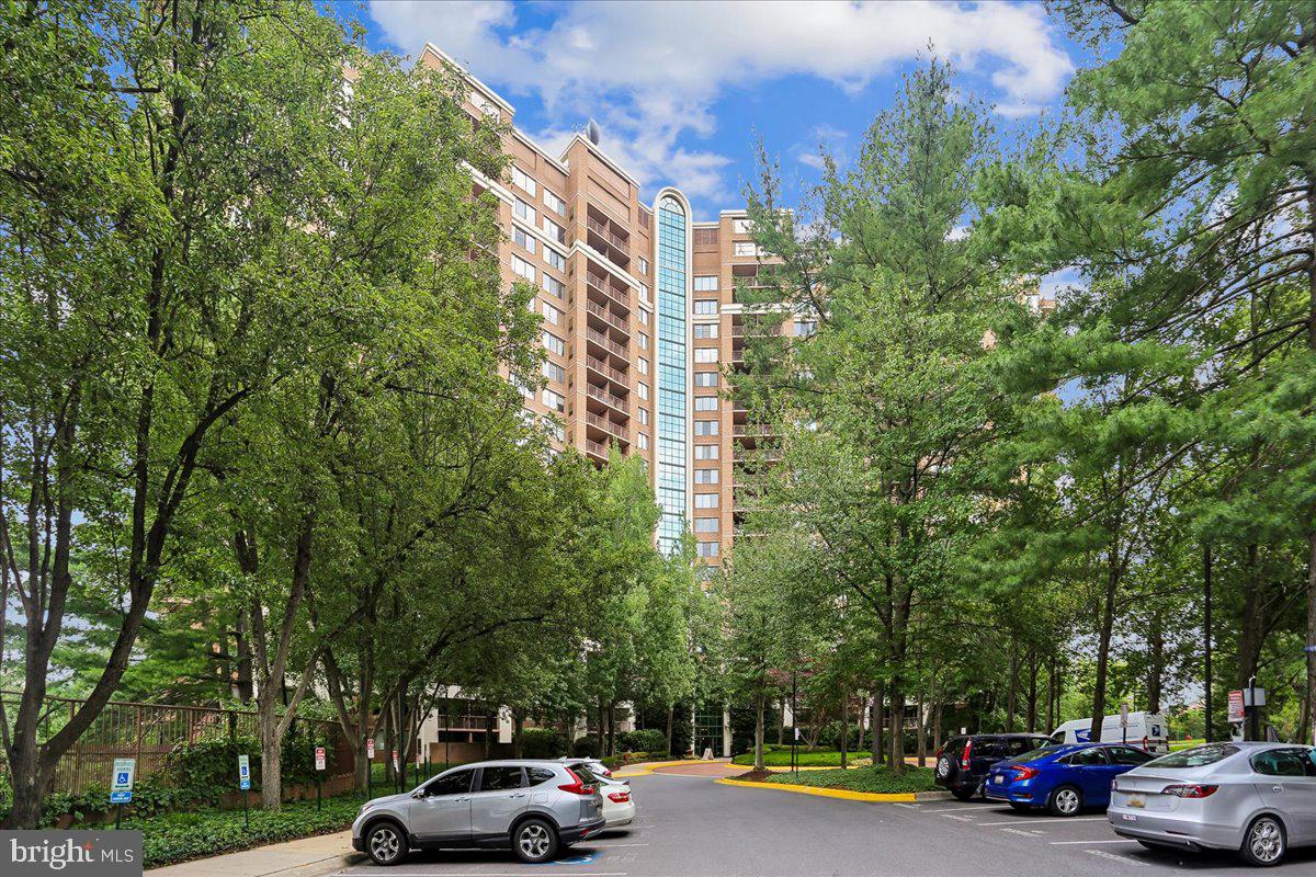 GROSVENOR PARK - Residential