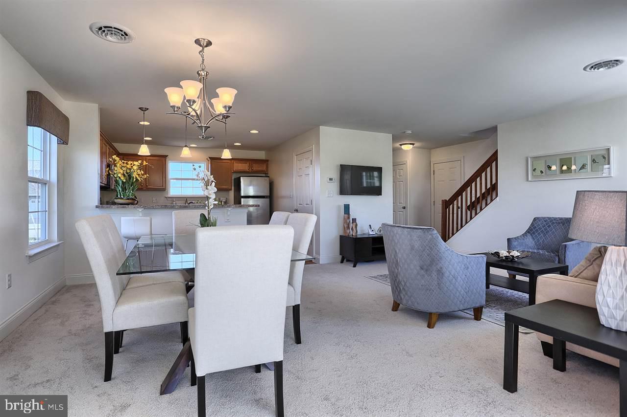 WINDY HEIGHTS - Residential