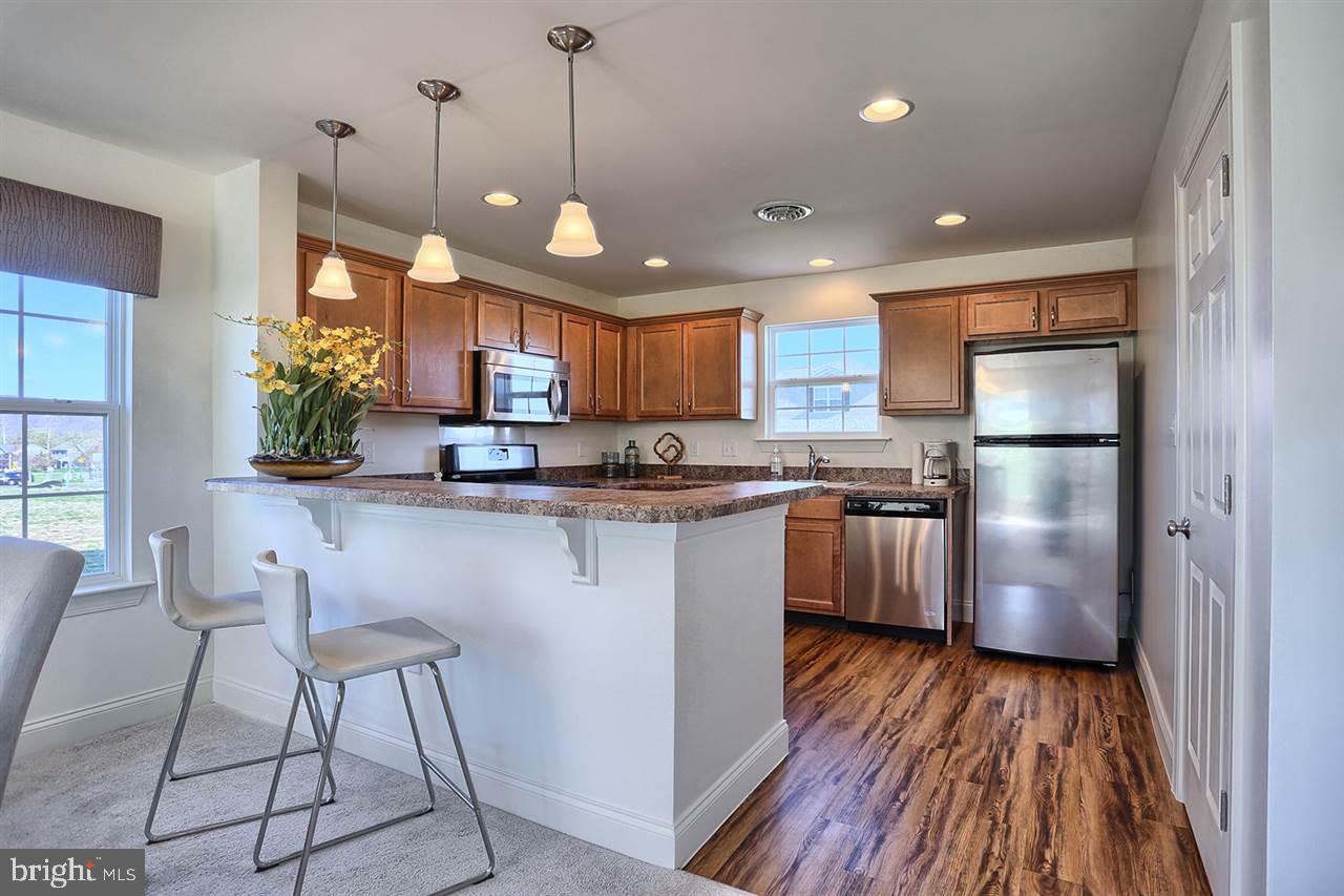 WINDY HEIGHTS - Residential