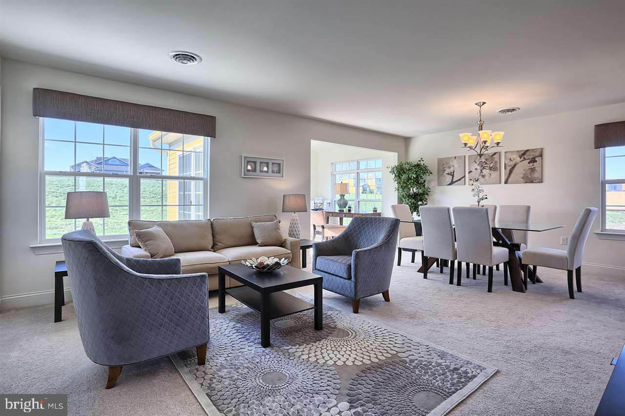 WINDY HEIGHTS - Residential