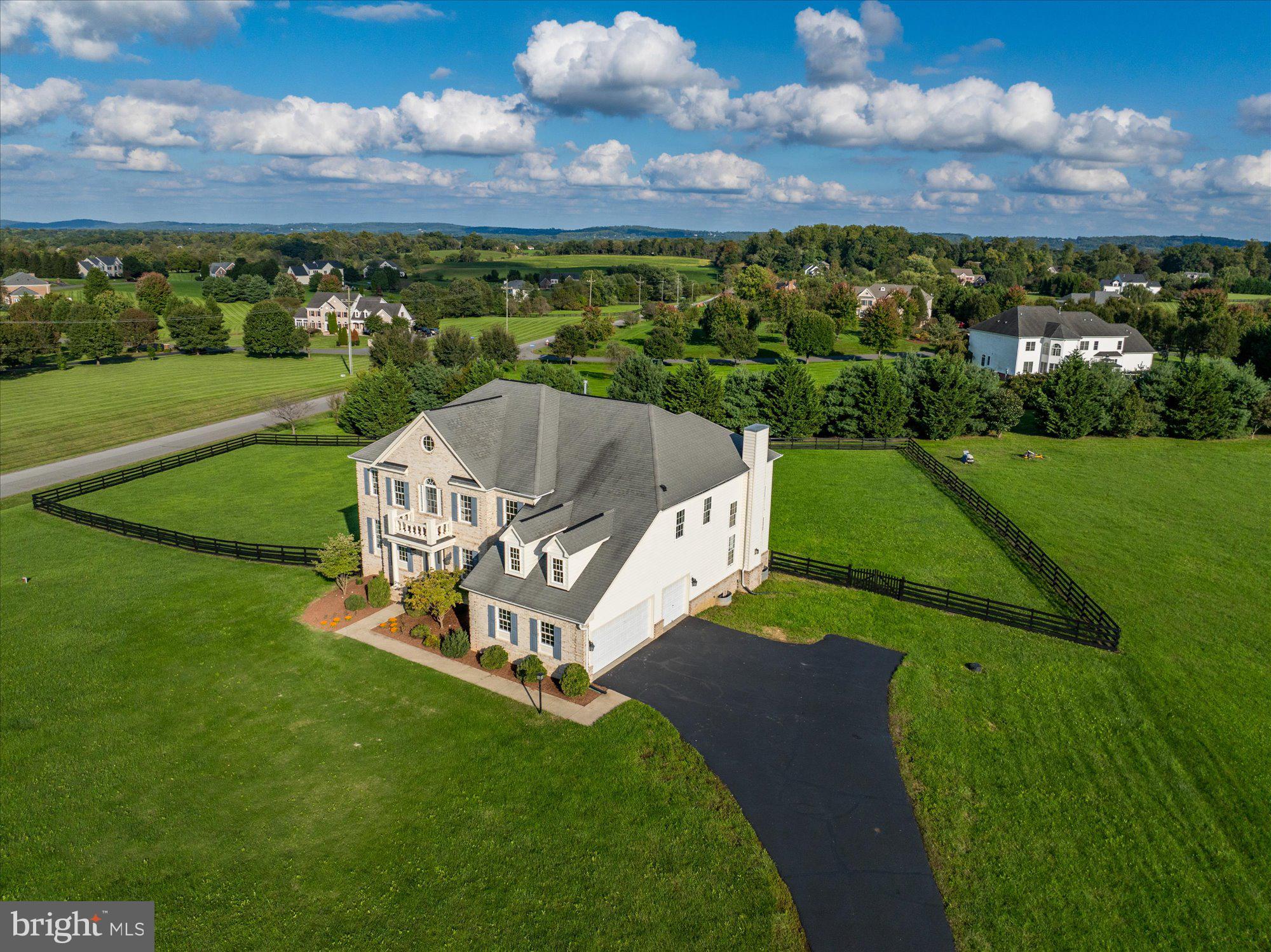 WRIGHT FARM - Residential