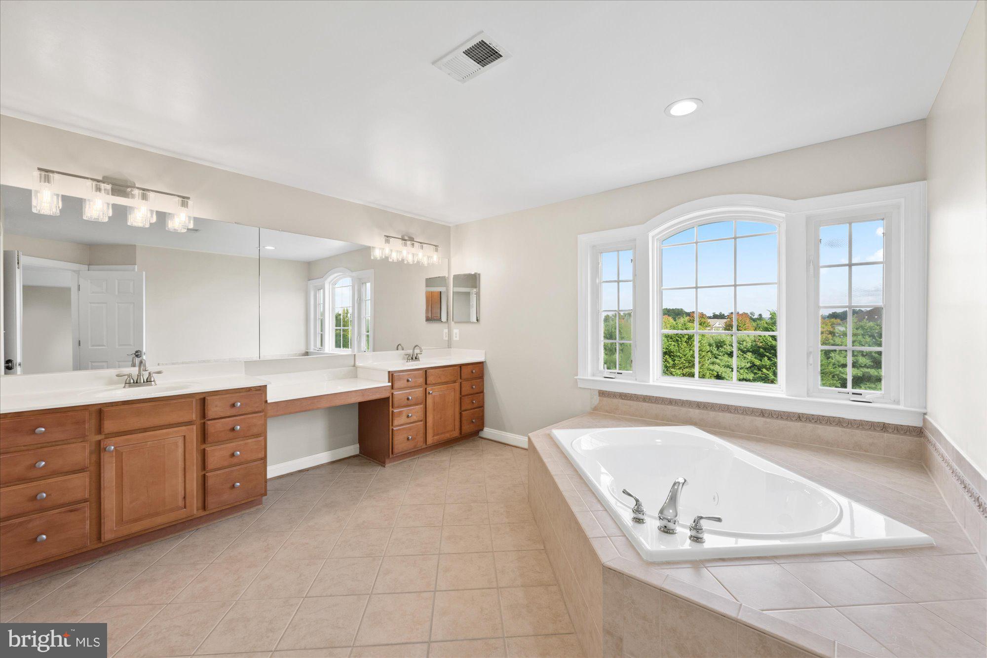 WRIGHT FARM - Residential