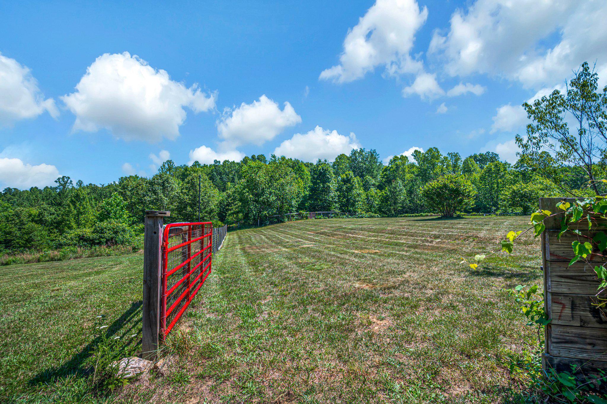 HICKORY CREEK ACRES - Residential
