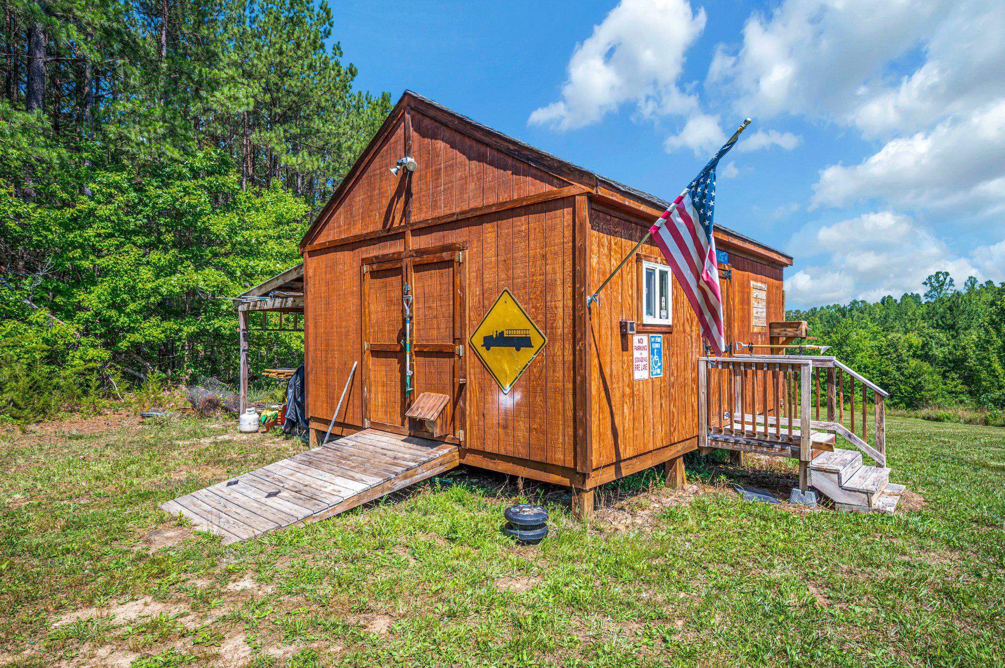 HICKORY CREEK ACRES - Residential