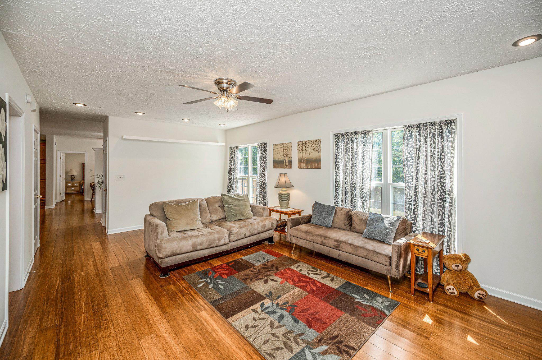HICKORY CREEK ACRES - Residential