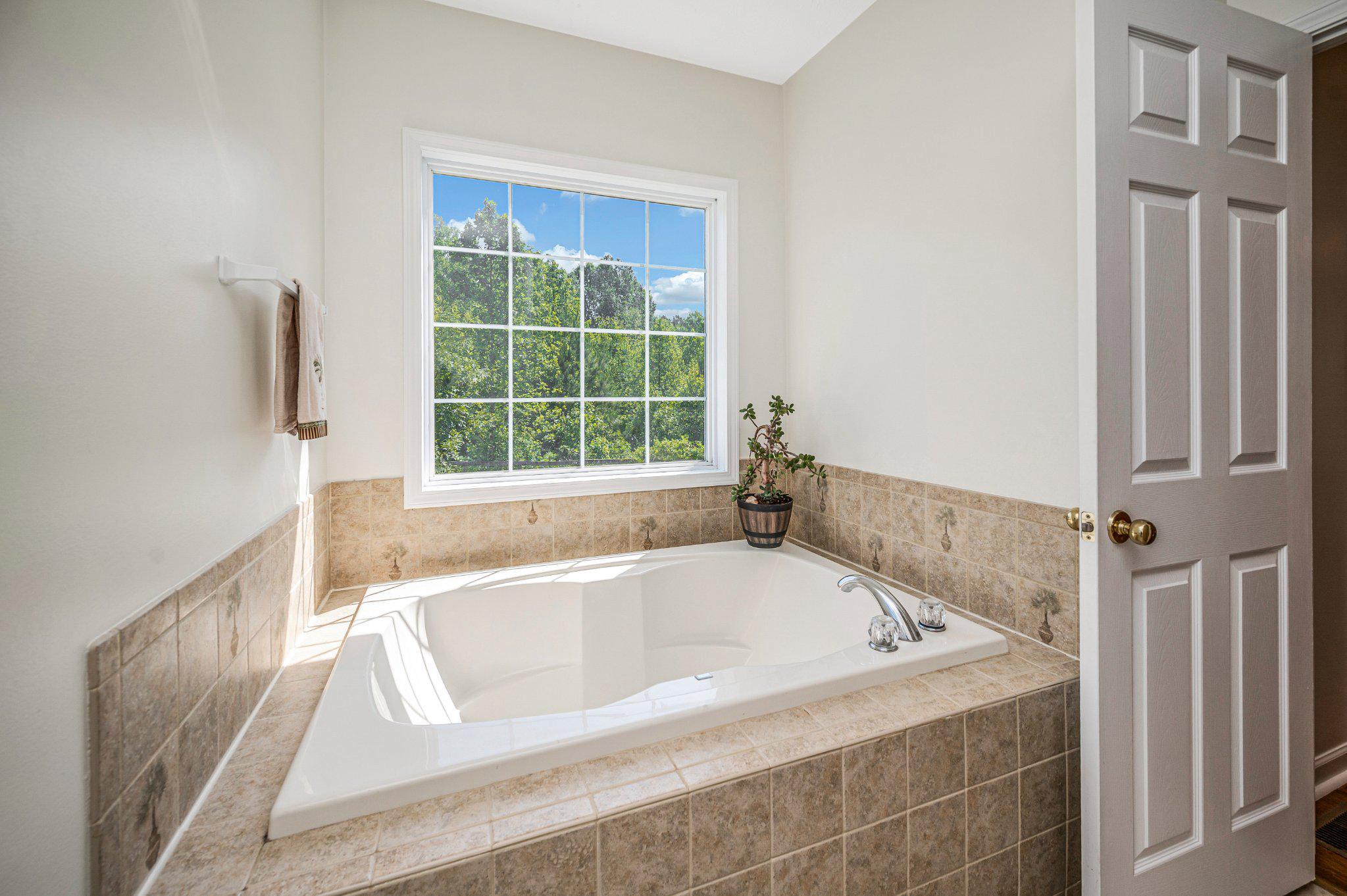 HICKORY CREEK ACRES - Residential