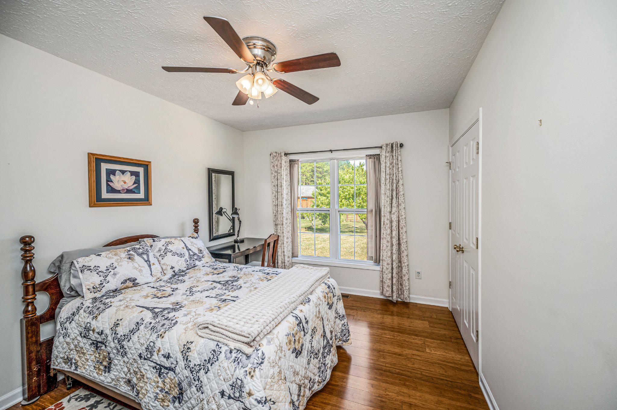 HICKORY CREEK ACRES - Residential