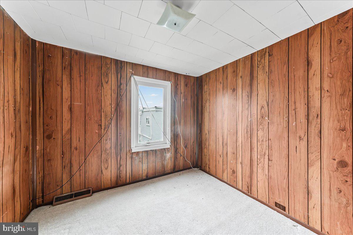 EDDINGTON GDNS - Residential