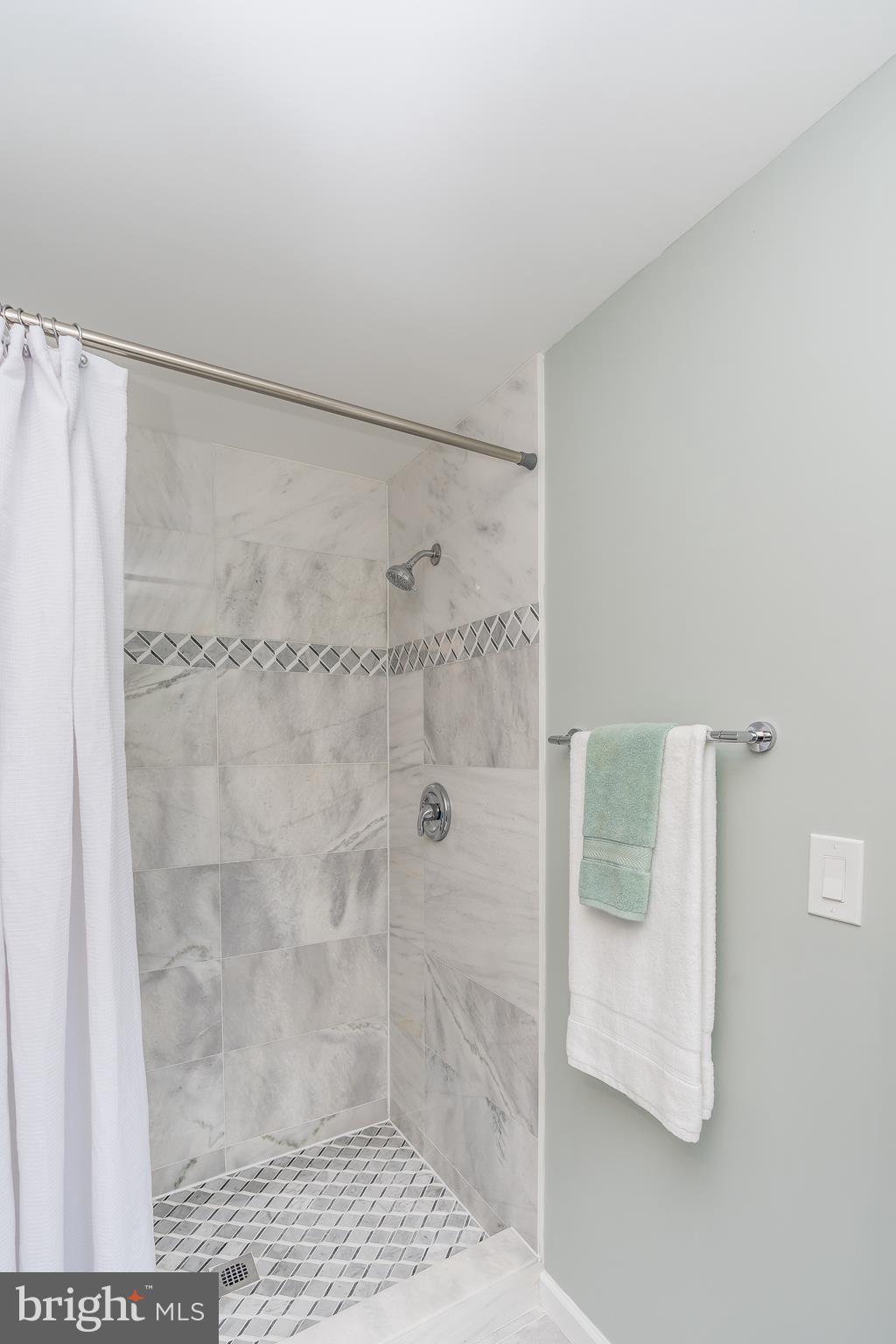 HOMEWOOD - Residential