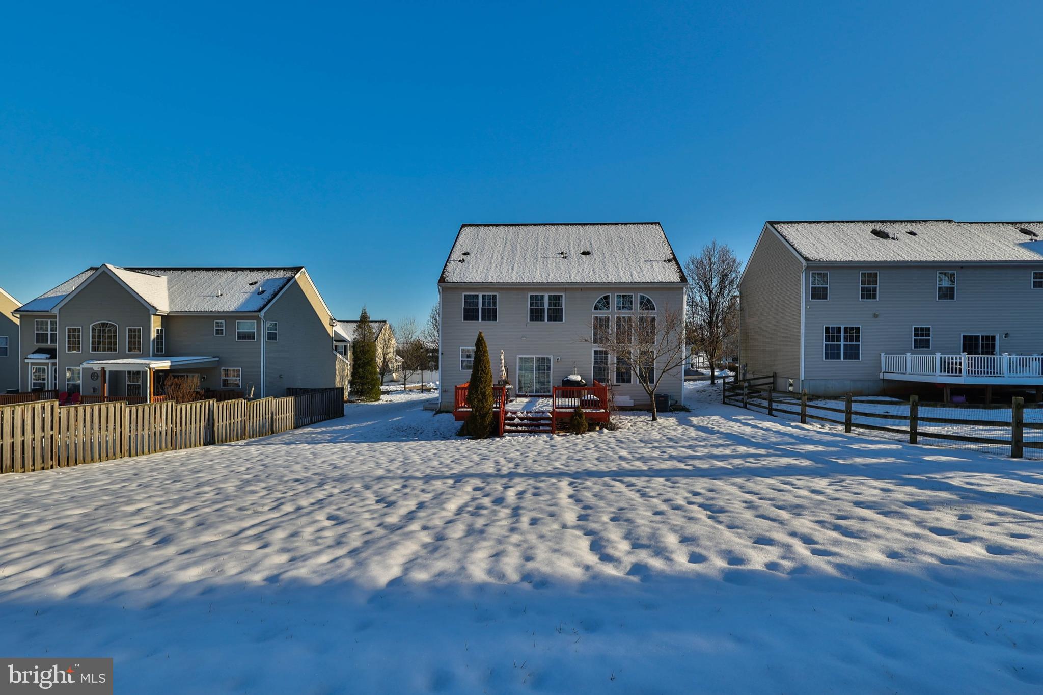 HILLS AT LOCK RIDGE - Residential