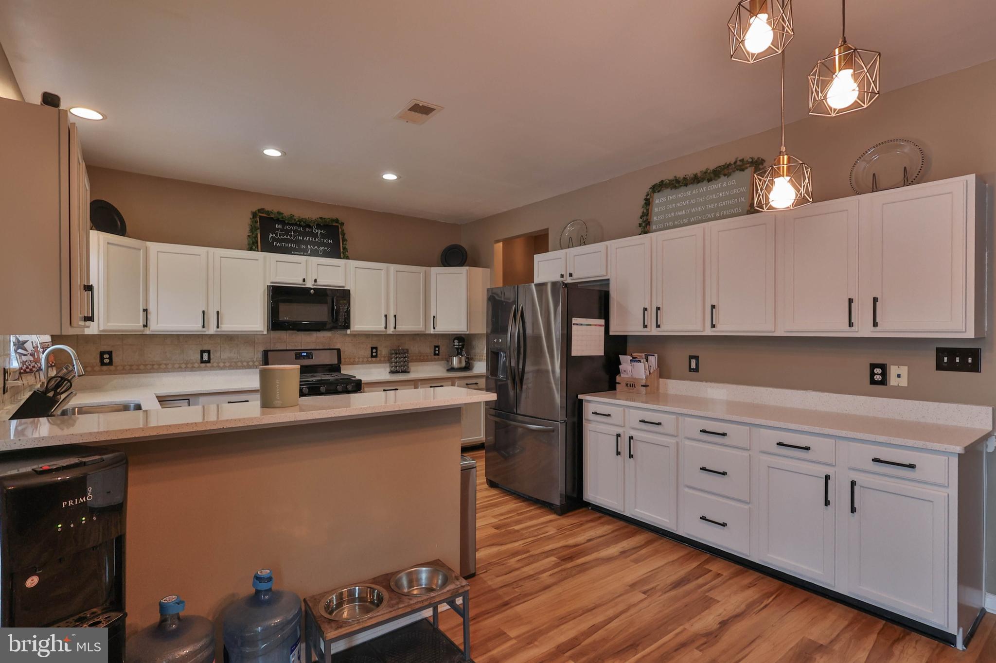 HILLS AT LOCK RIDGE - Residential