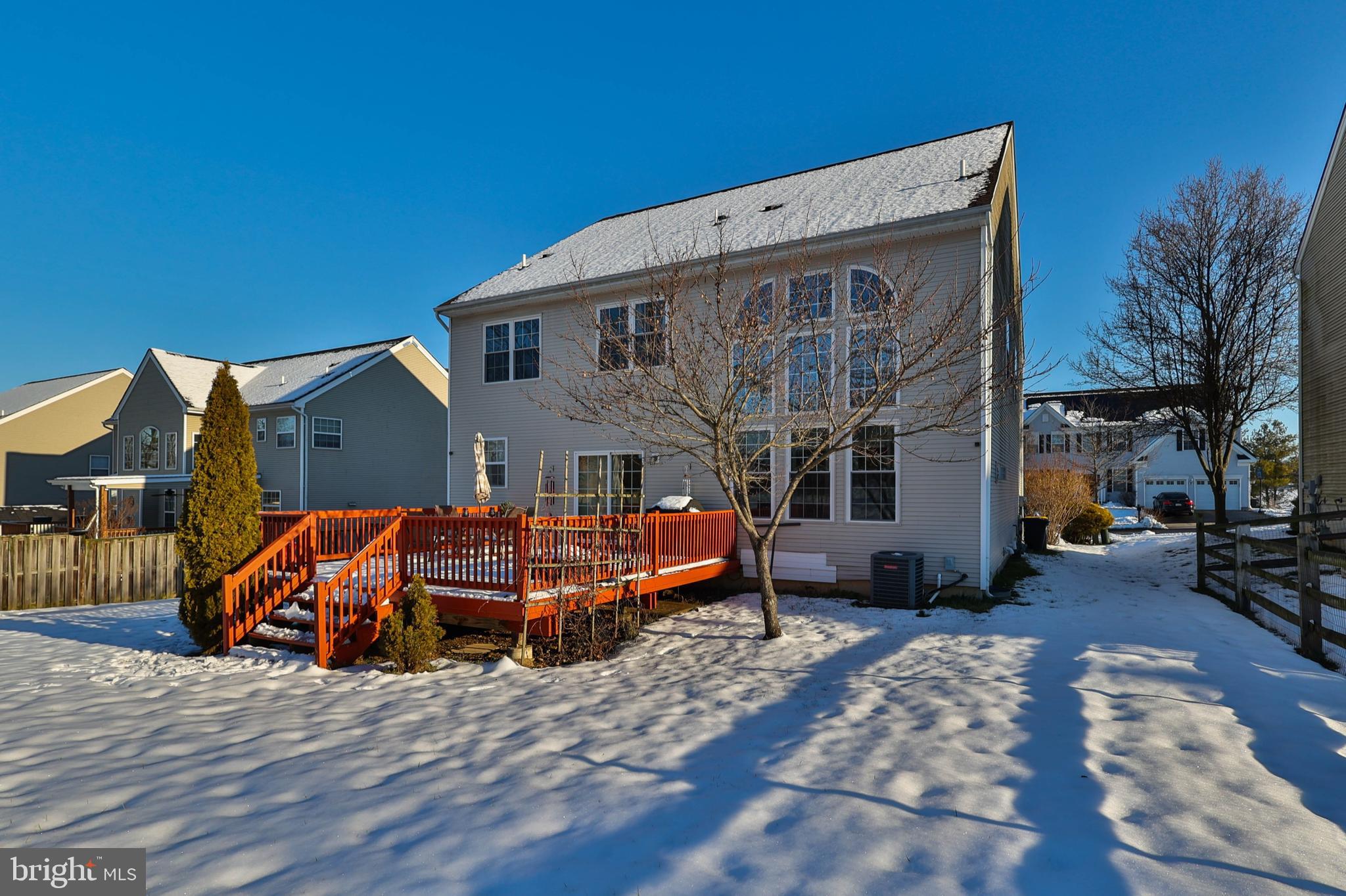 HILLS AT LOCK RIDGE - Residential