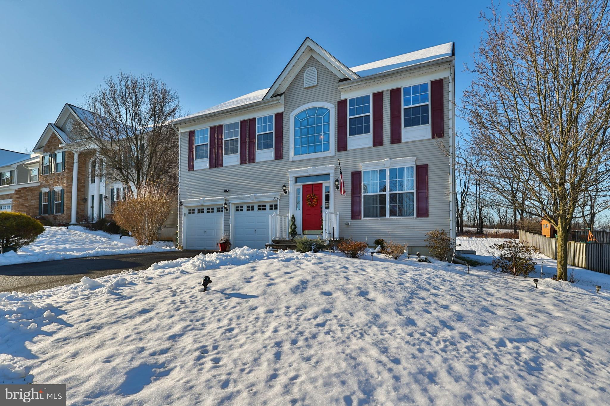 HILLS AT LOCK RIDGE - Residential