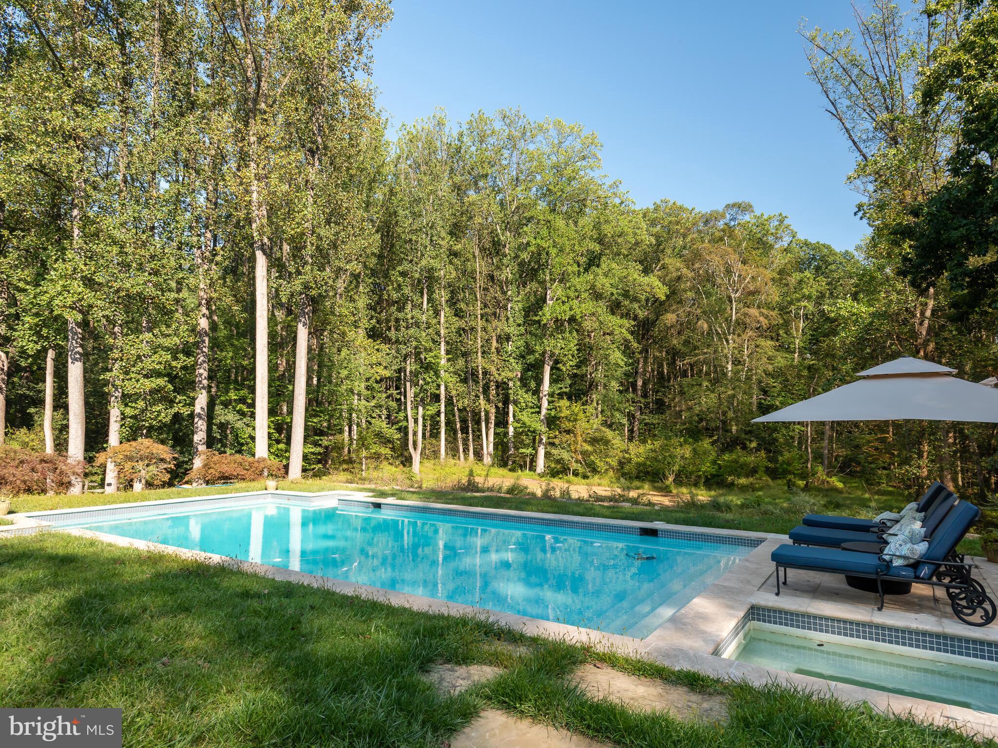 PINE CREEK - Residential