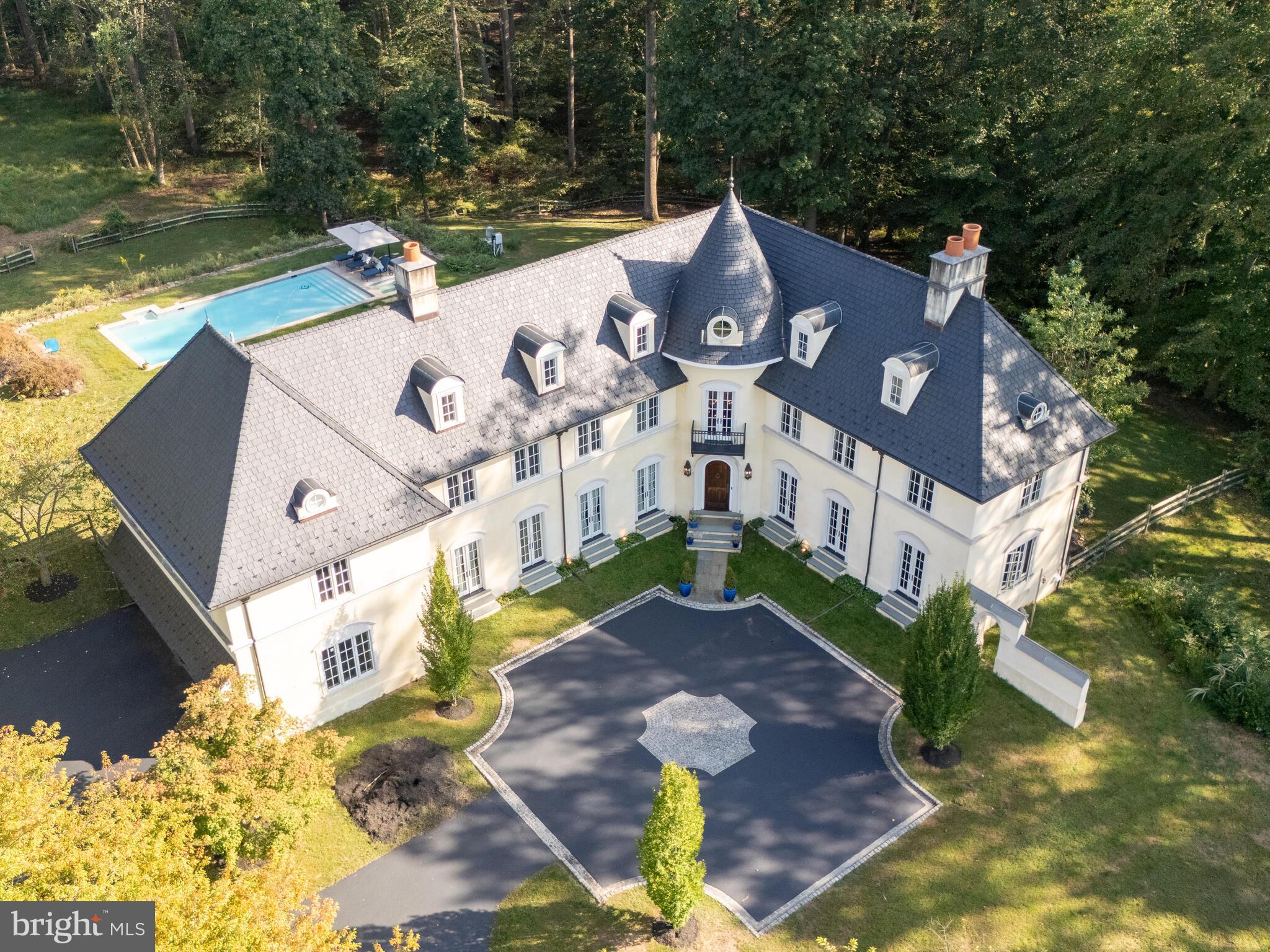 PINE CREEK - Residential