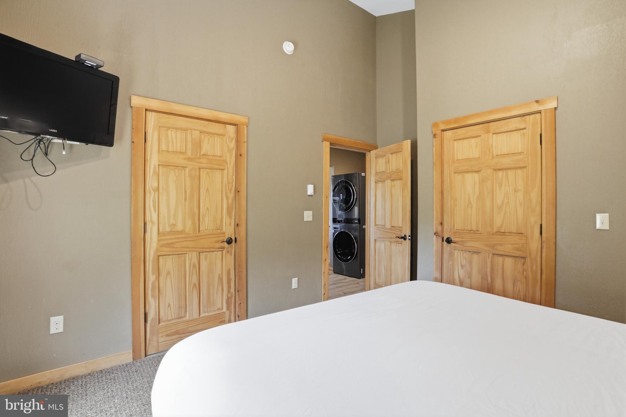 THE LODGES AT SUNSET VILLAGE - Residential