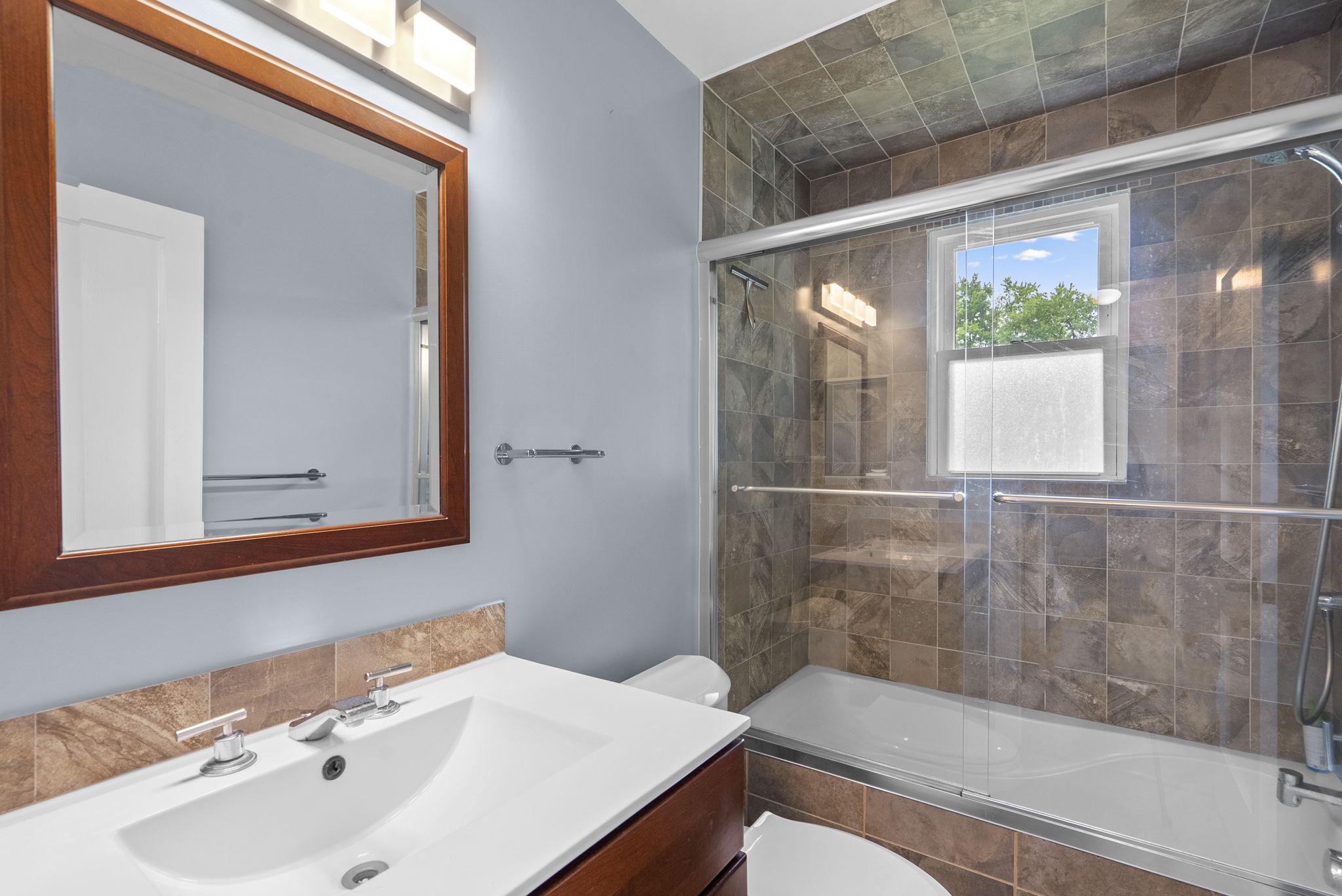 WHEATON HILLS - Residential