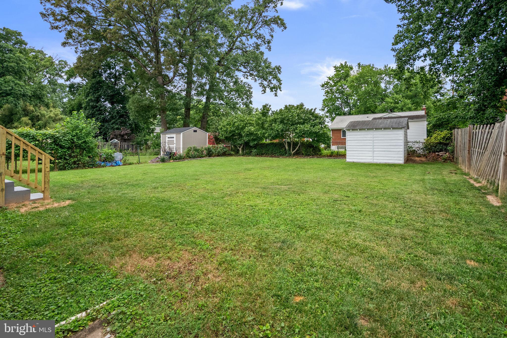 WHEATON HILLS - Residential