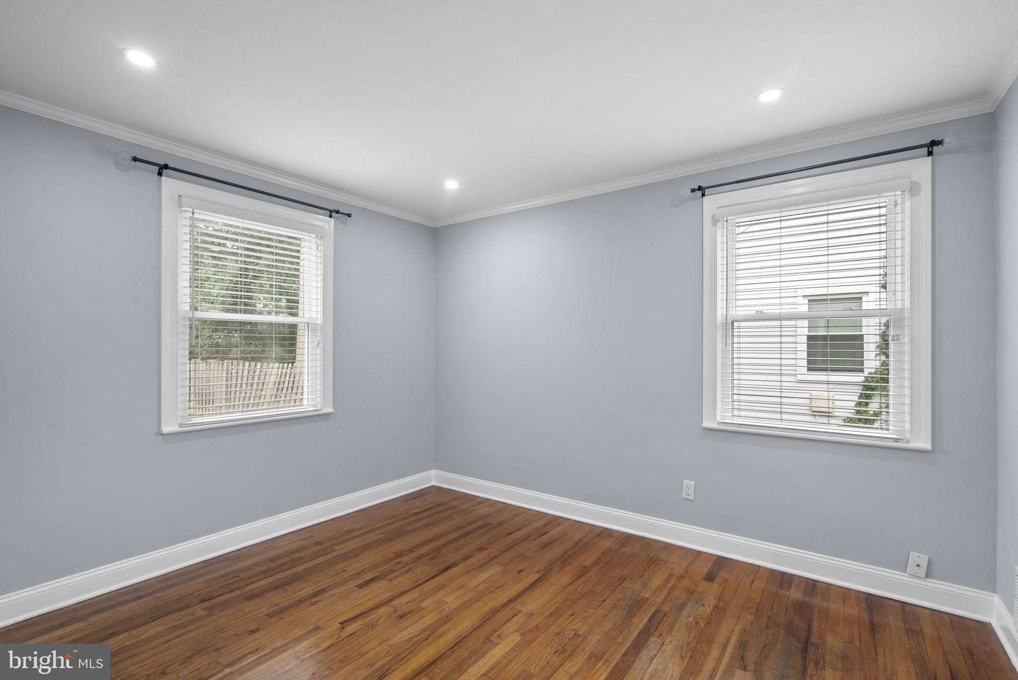 WHEATON HILLS - Residential
