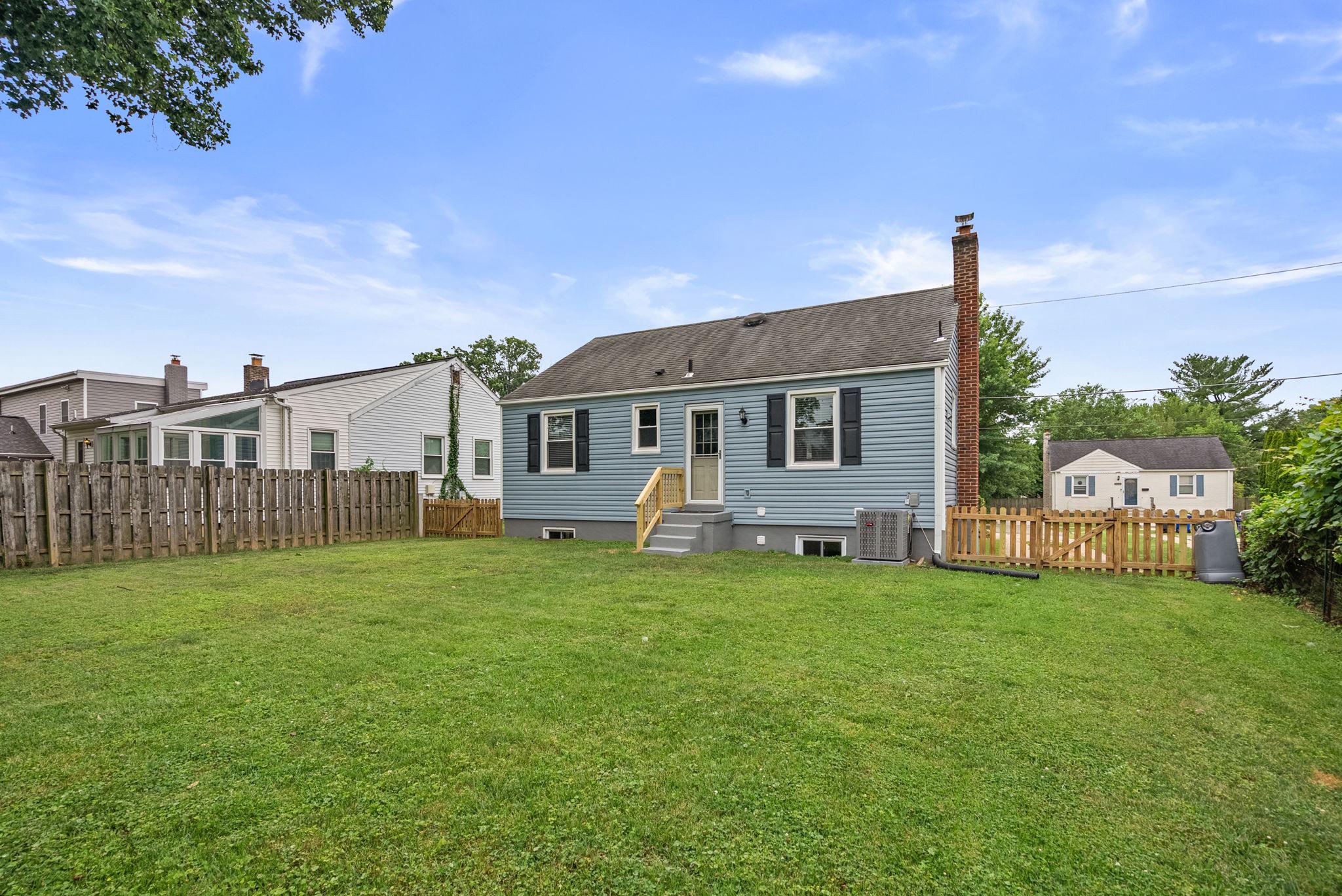 WHEATON HILLS - Residential
