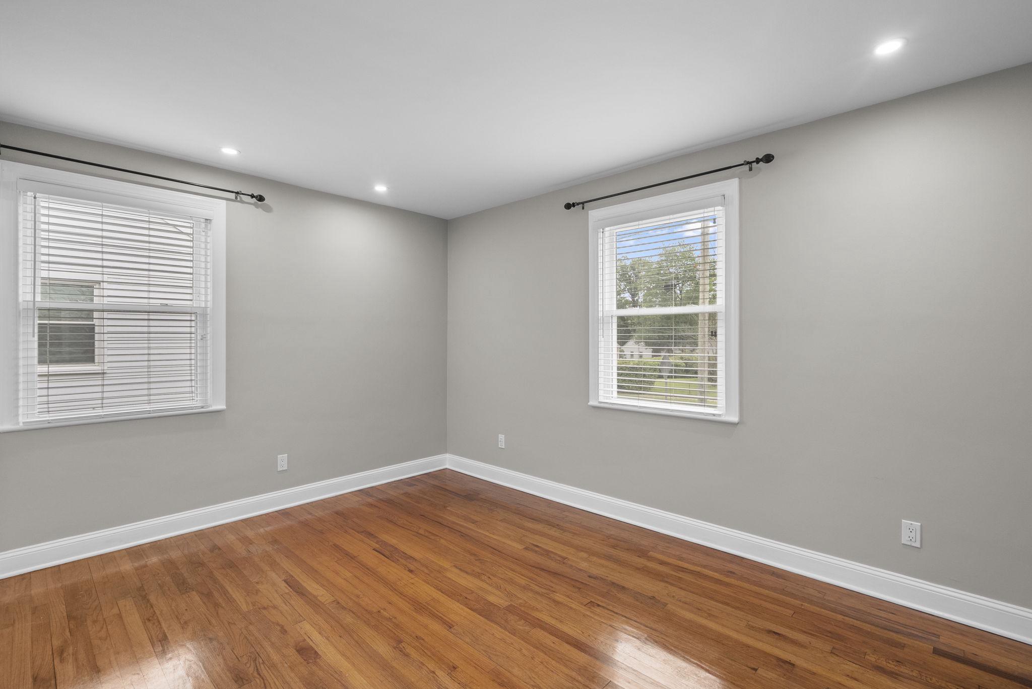 WHEATON HILLS - Residential