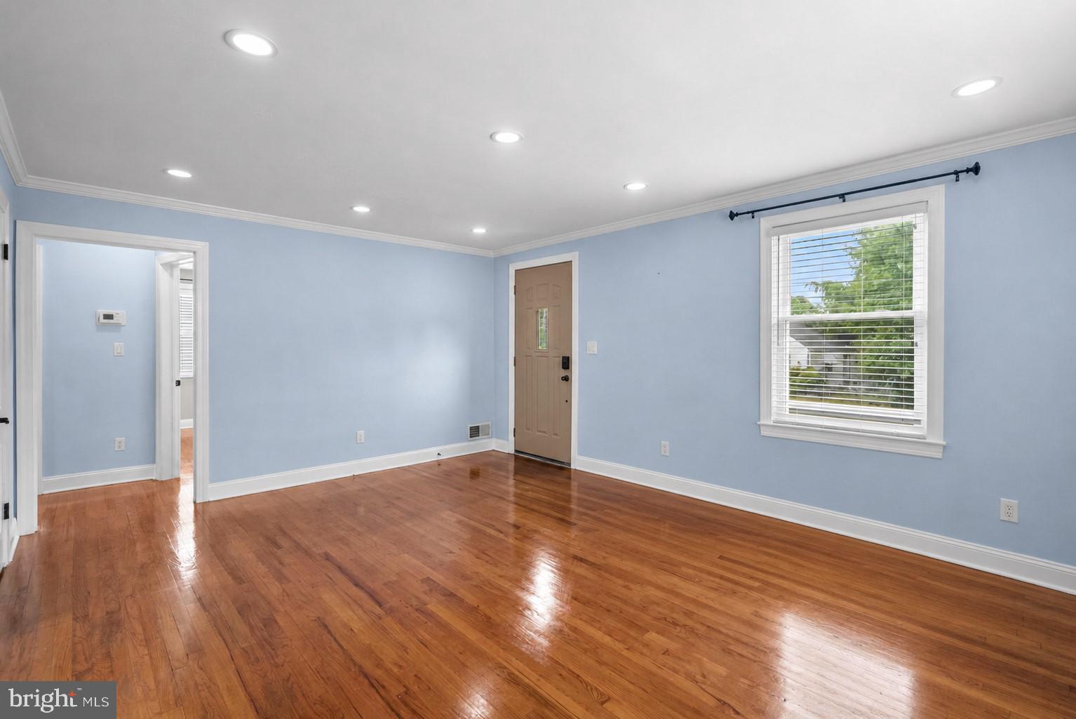 WHEATON HILLS - Residential