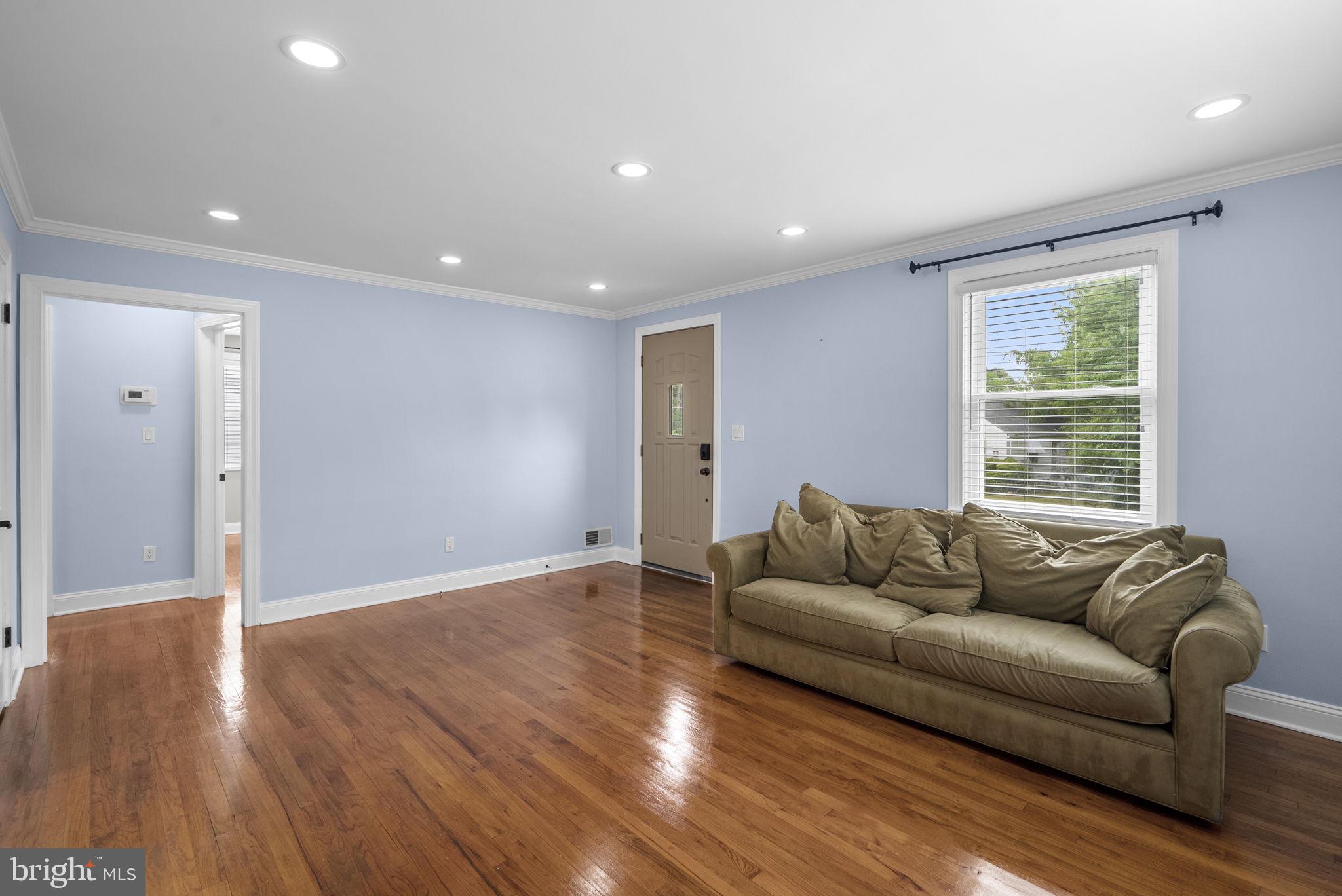 WHEATON HILLS - Residential