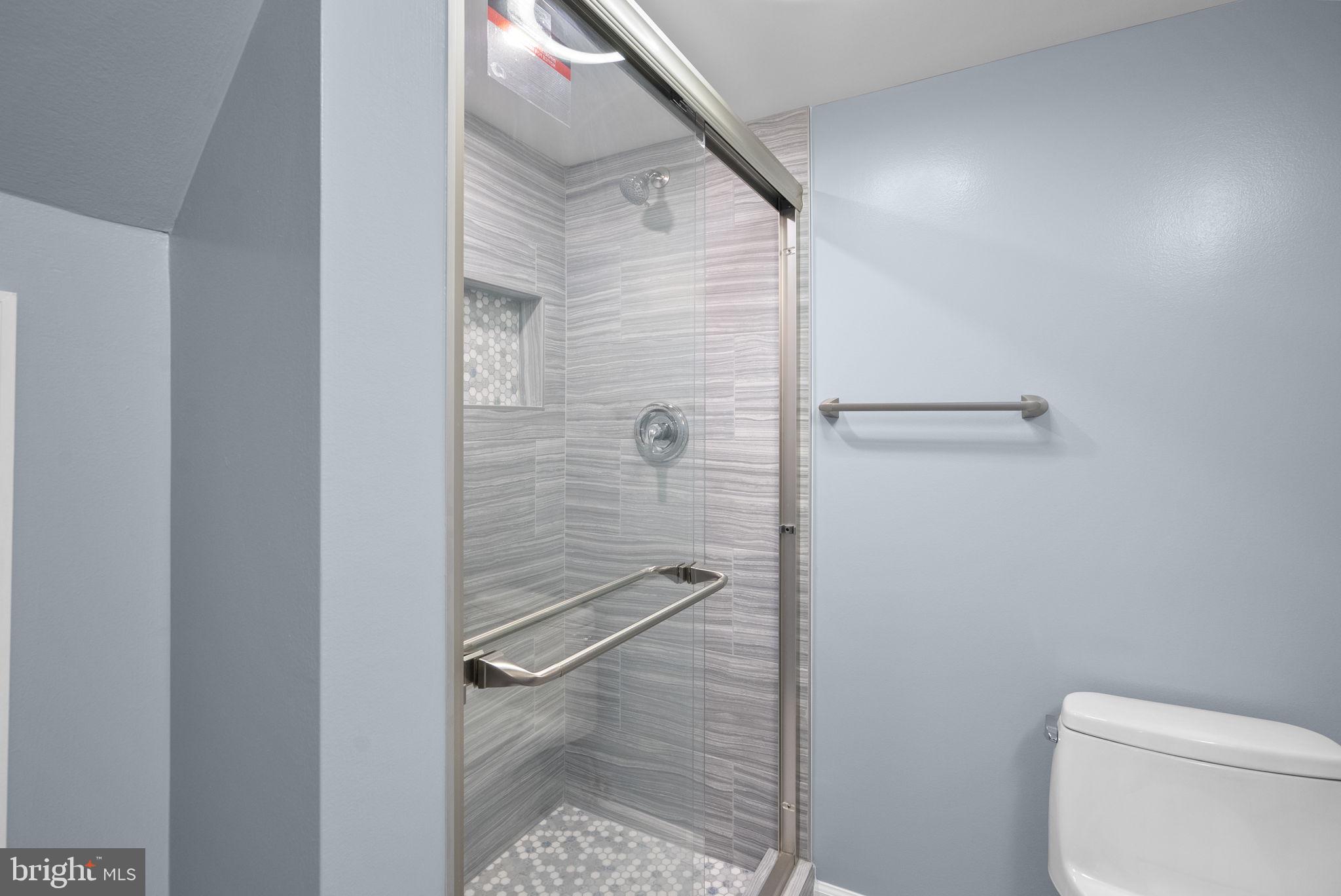 WHEATON HILLS - Residential