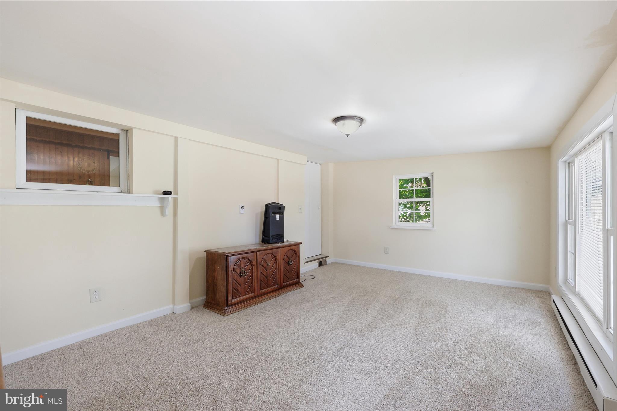 HIGHLAND MANOR - Residential