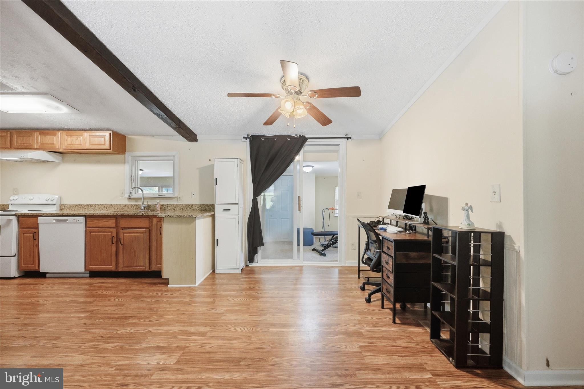 HIGHLAND MANOR - Residential
