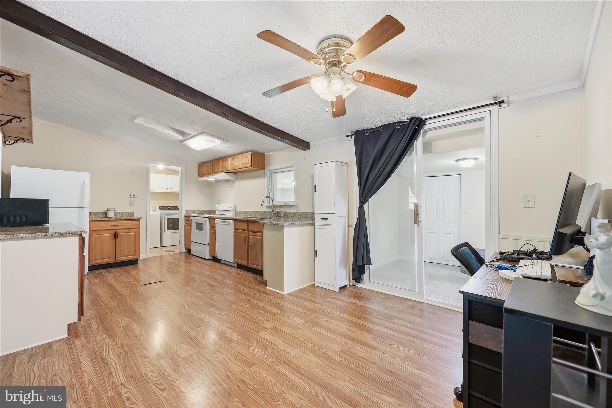 HIGHLAND MANOR - Residential
