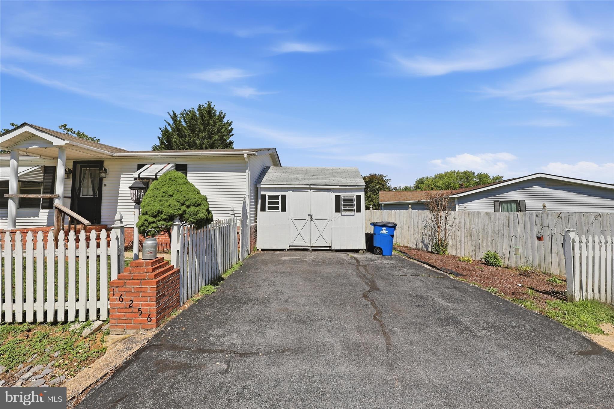 HIGHLAND MANOR - Residential
