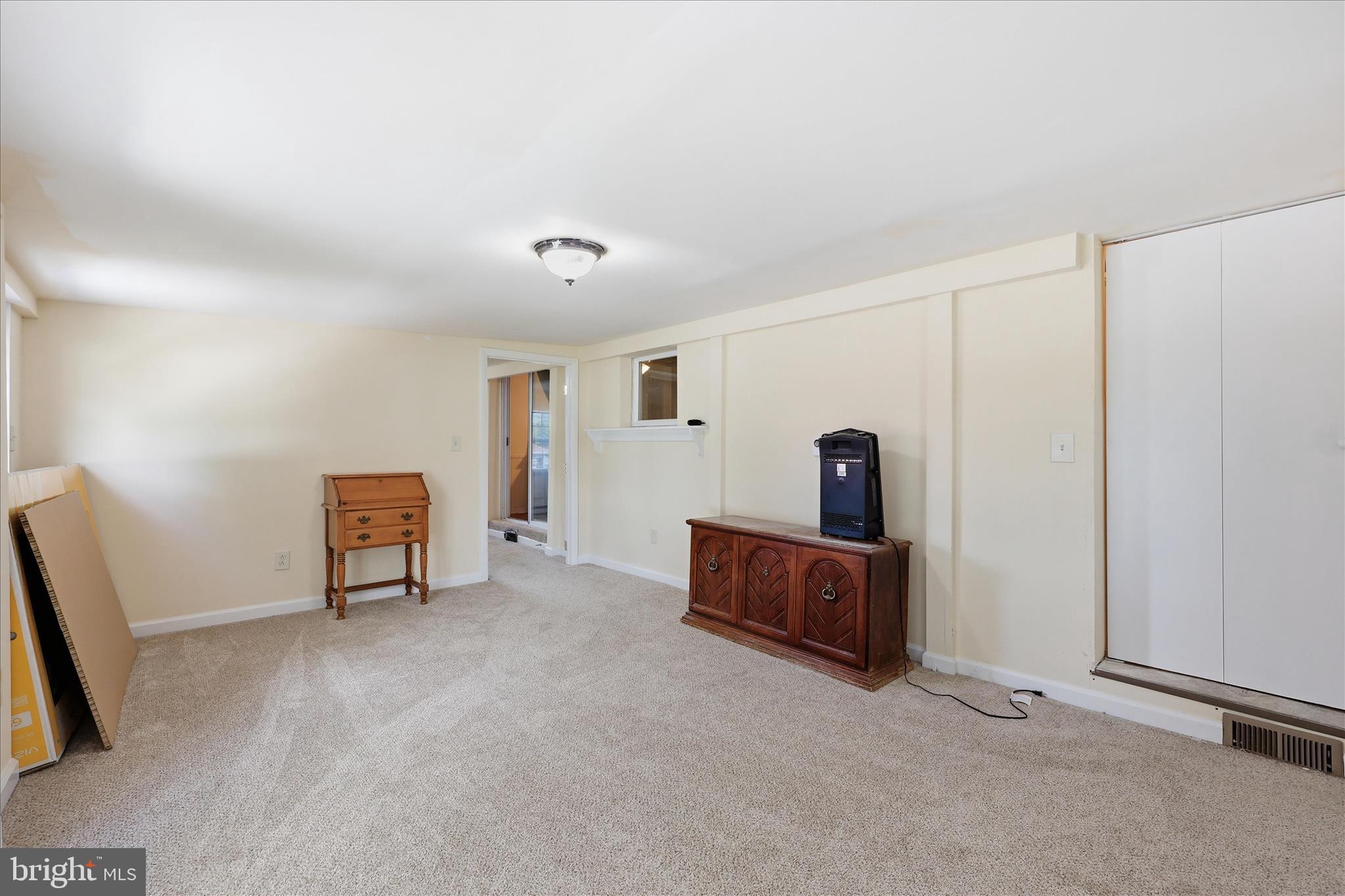 HIGHLAND MANOR - Residential