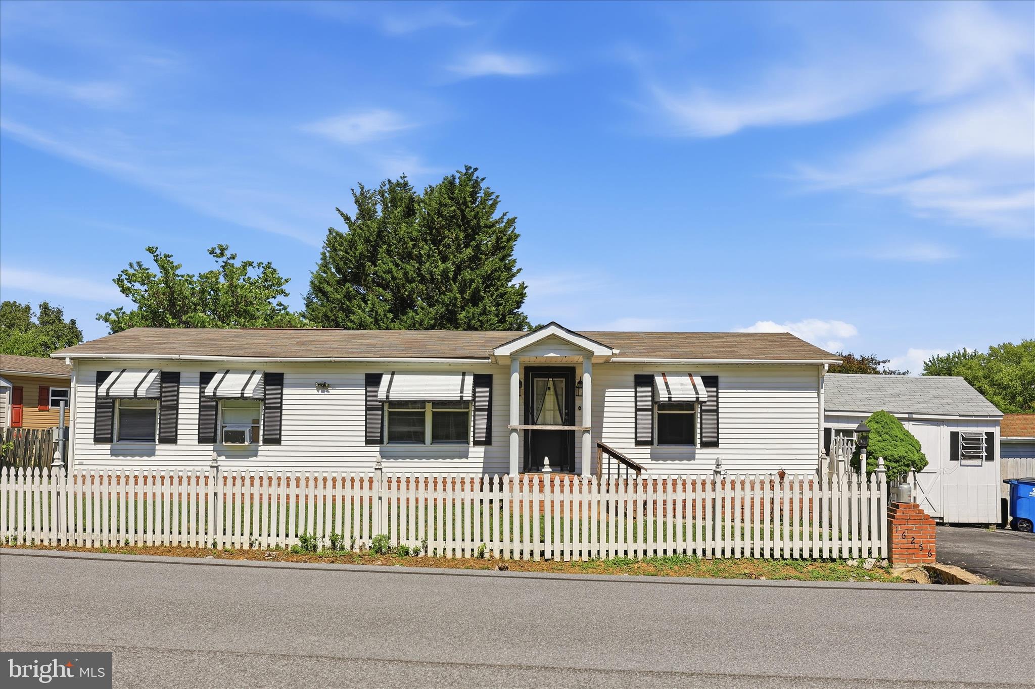 HIGHLAND MANOR - Residential