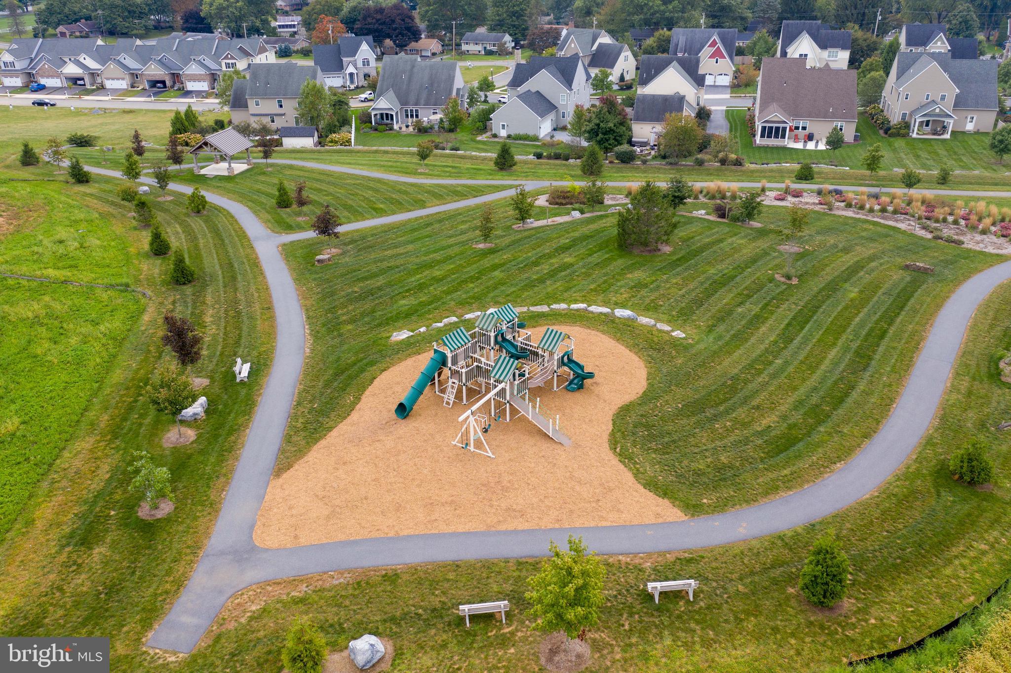 HAYDN MANOR - Residential