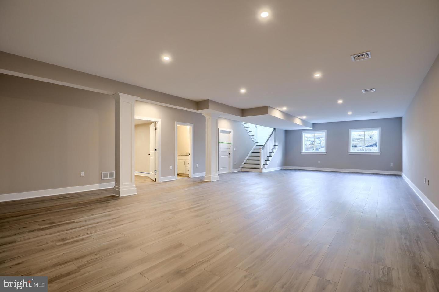 HAYDN MANOR - Residential