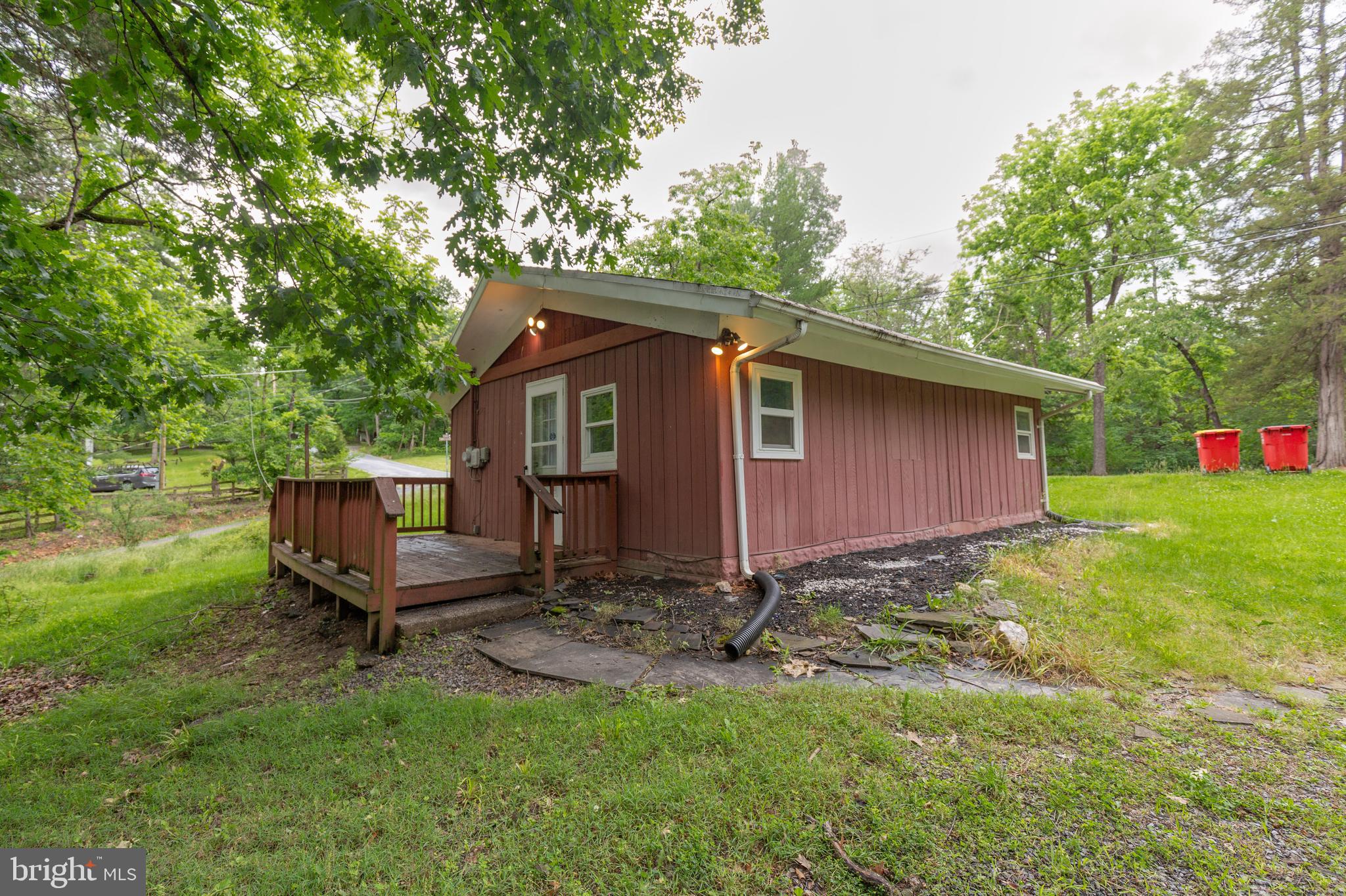 KEYES FERRY ACRES - Residential Lease