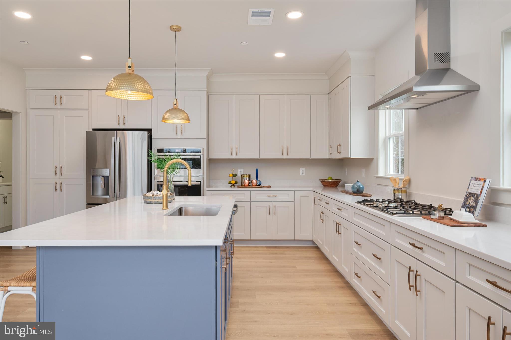 DEALE - Residential