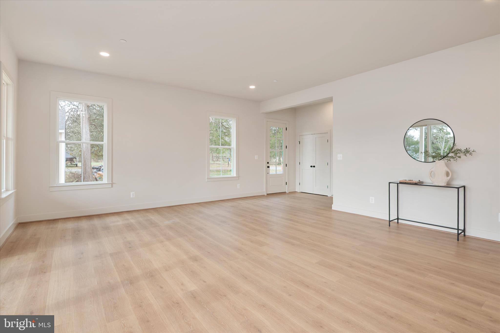 DEALE - Residential