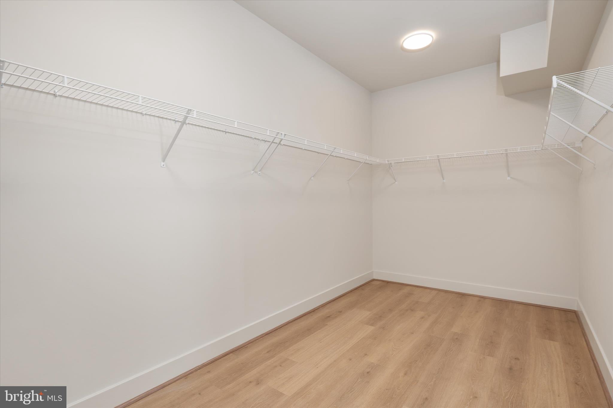 DEALE - Residential