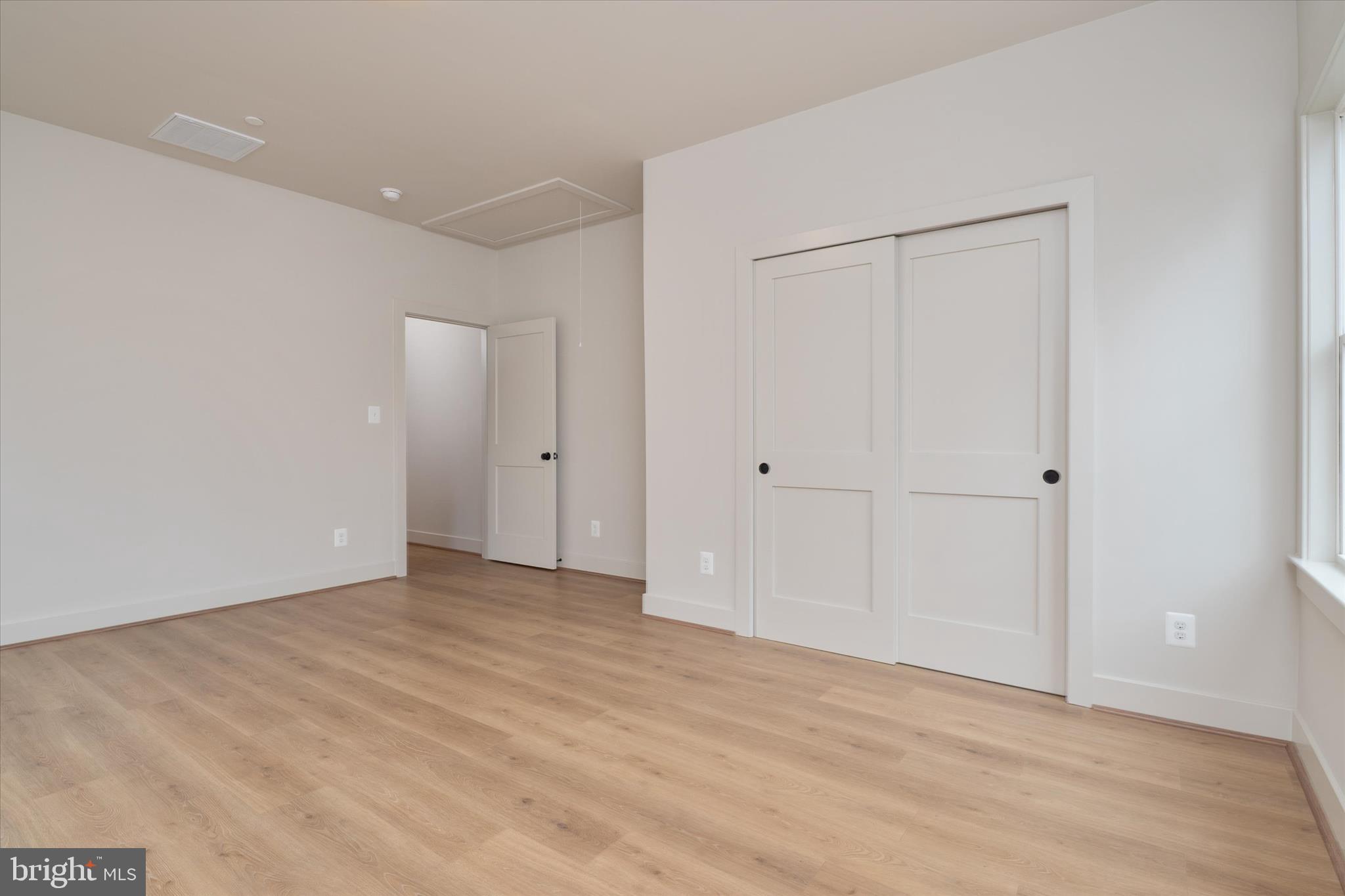 DEALE - Residential