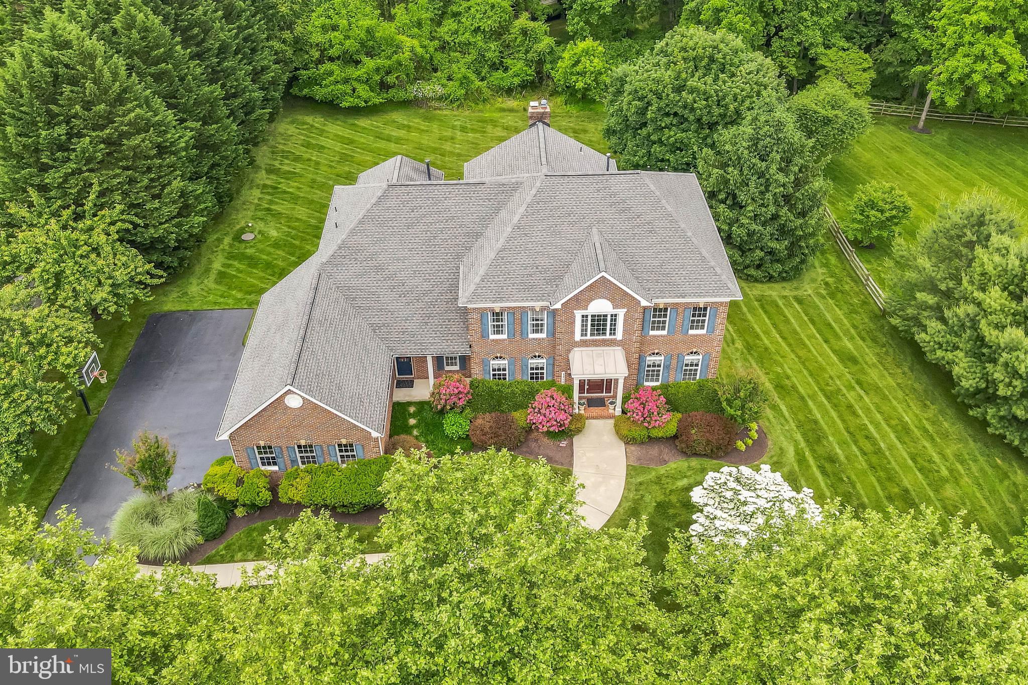 BIG BRANCH OVERLOOK - Residential