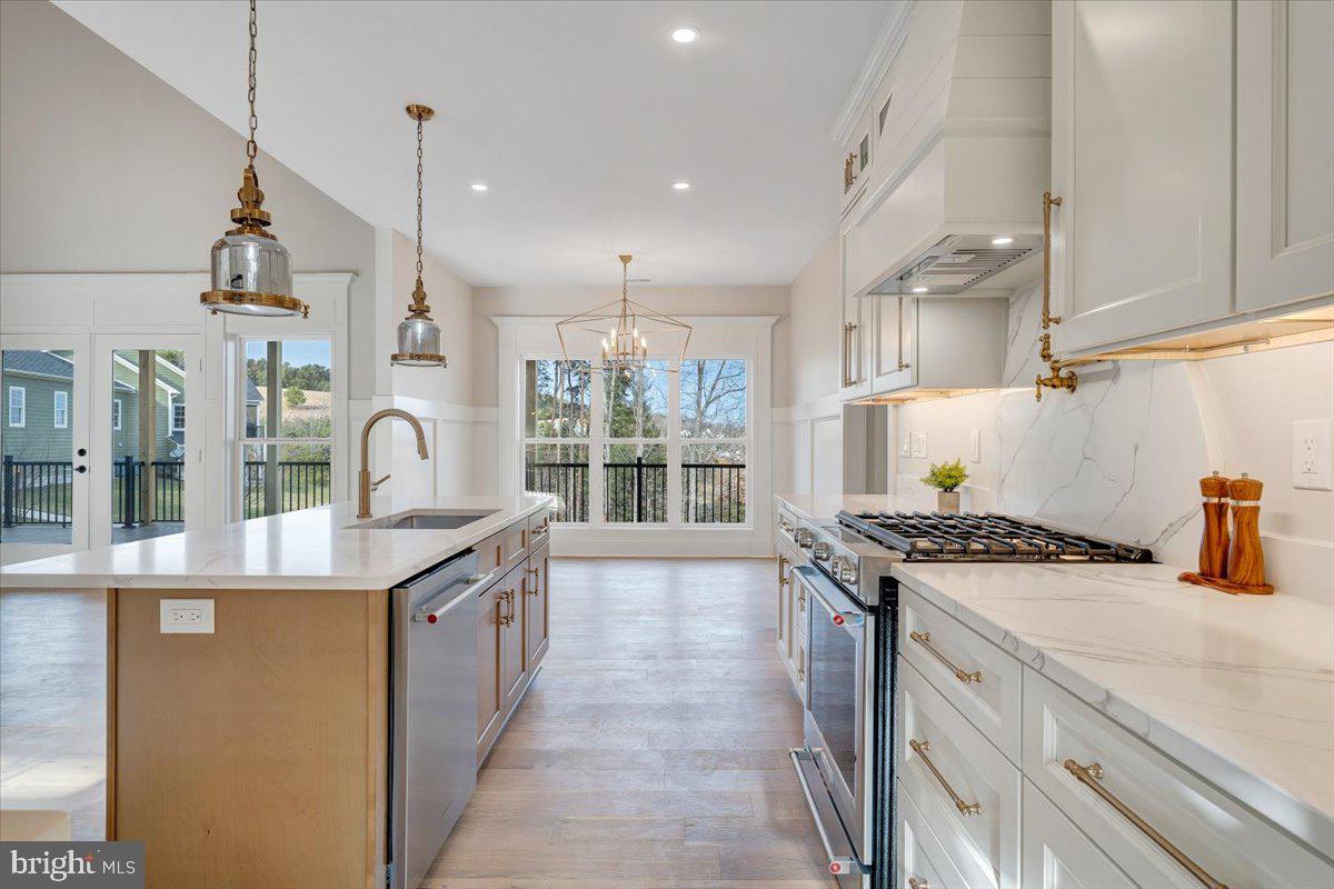 COMPASS COVE - Residential